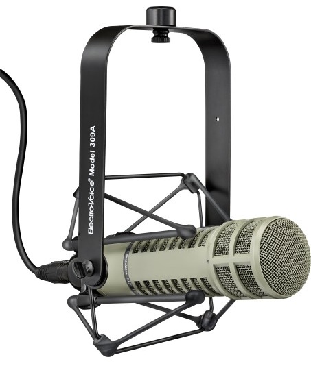 ElectroVoice RE 20 Microphone With Shock Mount And Cable