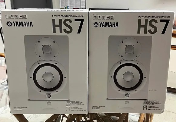Yamaha HS7 Studio Monitor In Box